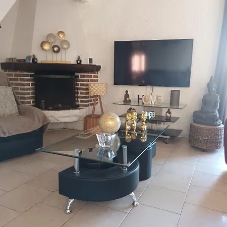 Maison Bord De